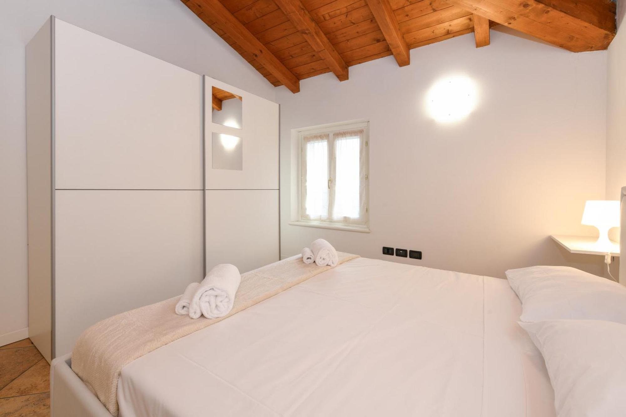 Wendy Apartment- Twobedroom & Pool & Parkprivatefree & Sports 데센자노델가르다 외부 사진