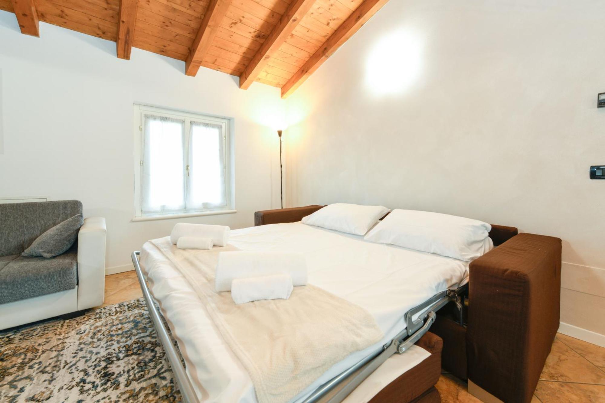 Wendy Apartment- Twobedroom & Pool & Parkprivatefree & Sports 데센자노델가르다 외부 사진